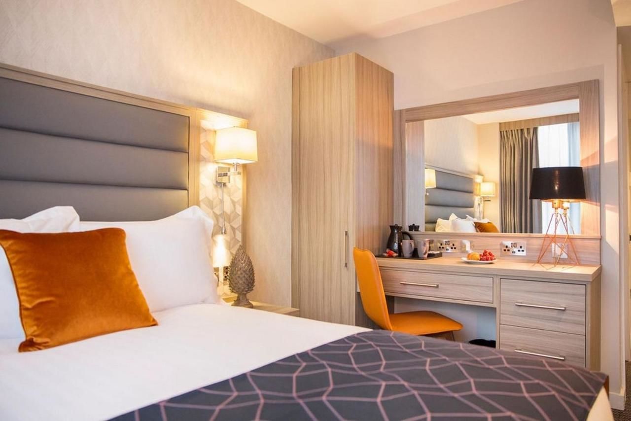 Отель Metro Hotel Dublin Airport Сантри